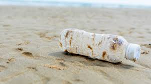CNR: la plastica in mare non ci arriva da sola