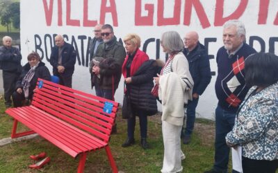 Una banchina rossa a Roma, auguri e speranze